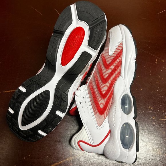 Nike Mens White Red Air Max TW DQ3984-104 Lace Up Athletic Shoes Size US 11.5